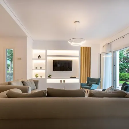 Garden' S Βίλα *